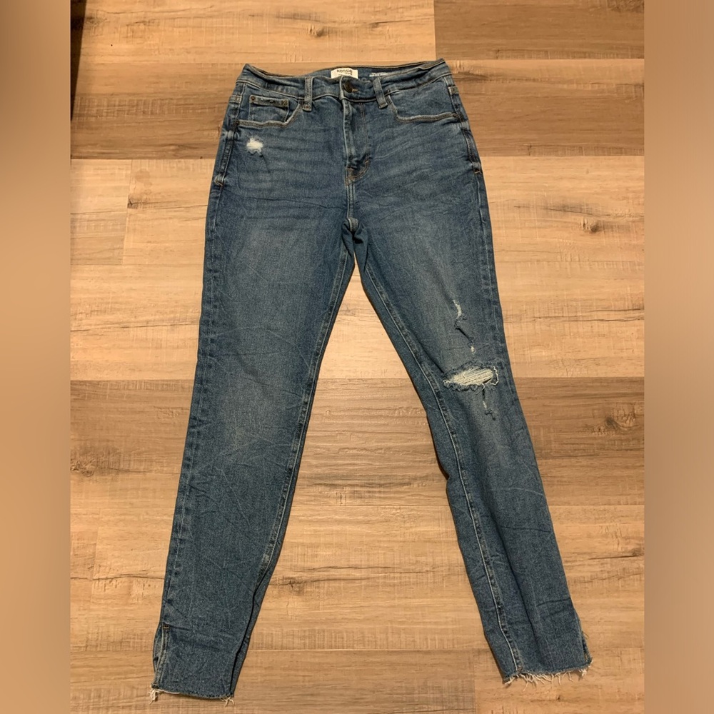 Kenzie “The Kelsey” high rise skinny jean.